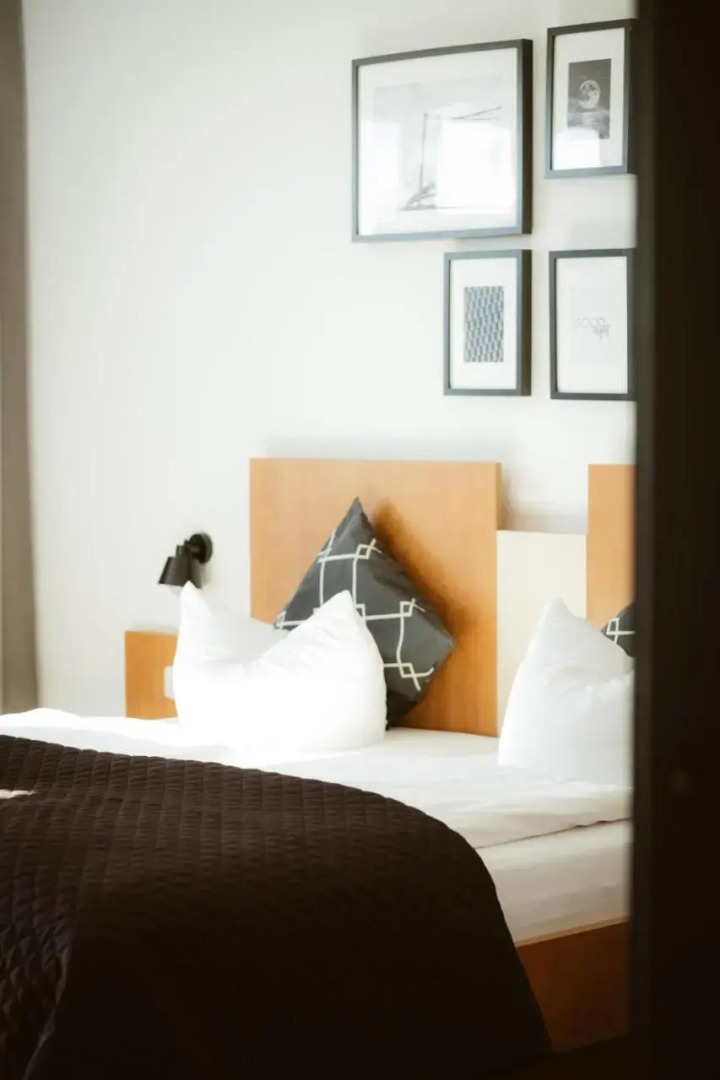 Hotel Rheinpromenade8