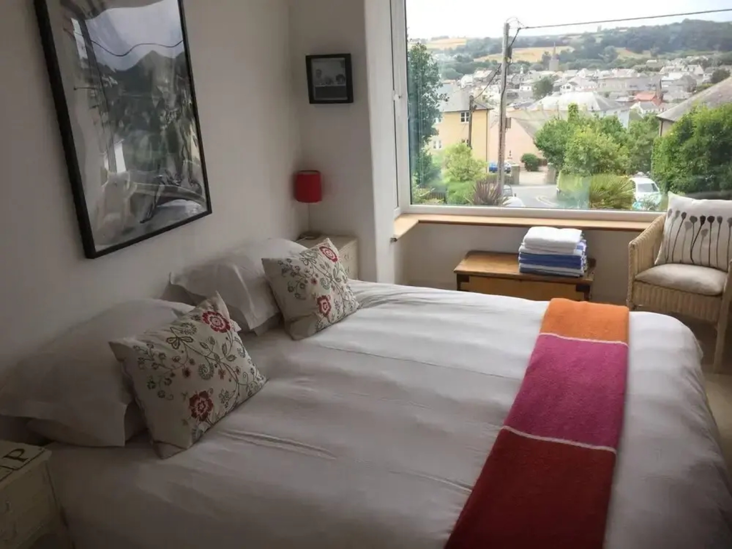 5 Bed House - Sleeps 15 - Pets - Garden - Parking