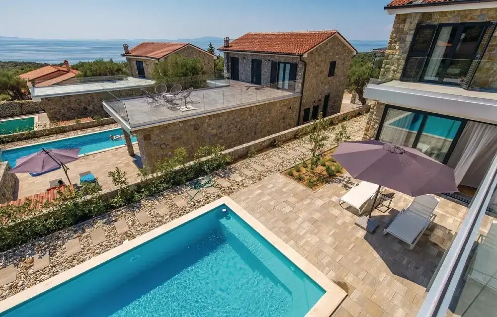 Stunning Home in Lun With 4 Bedrooms, Wifi and Outdoor Swimming Pool