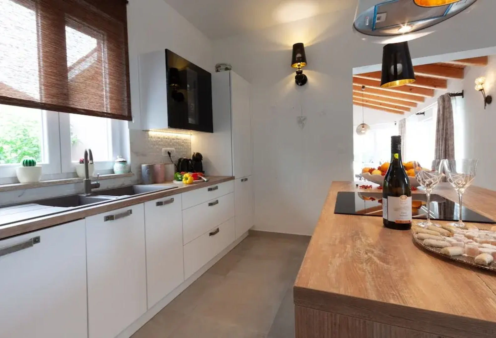 Five bedroom villa Emily with pool