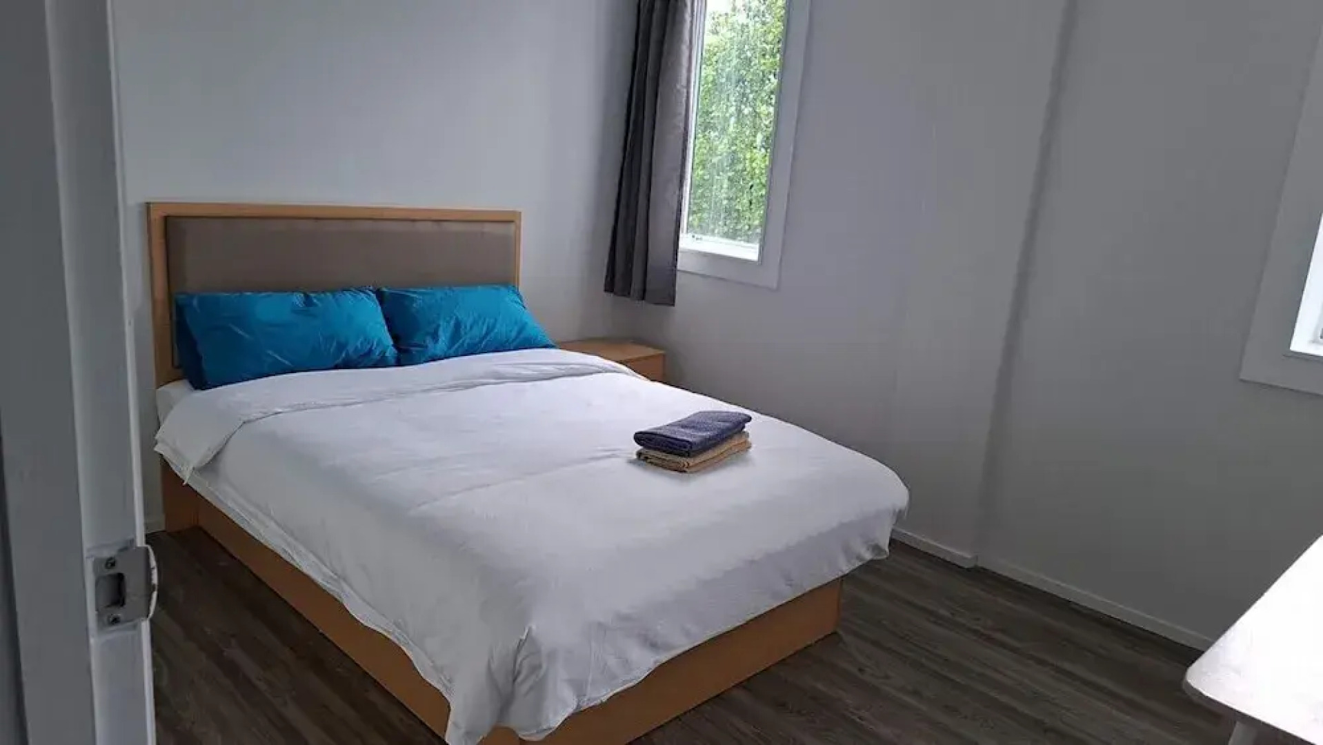 2 Double 5 Single 2 Sofa Beds Suite 1