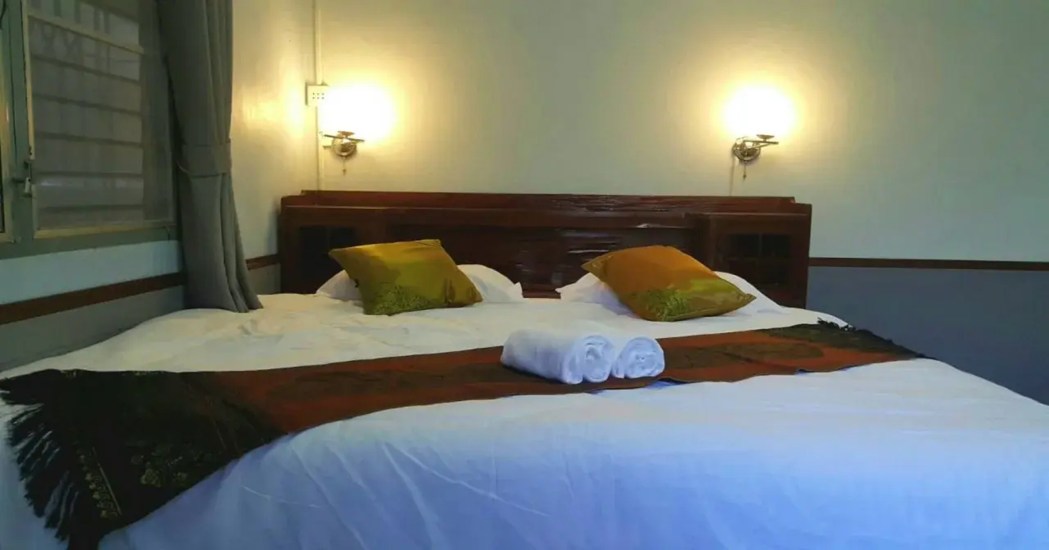 Rurtark Rakturr At 8 Riew Boutique