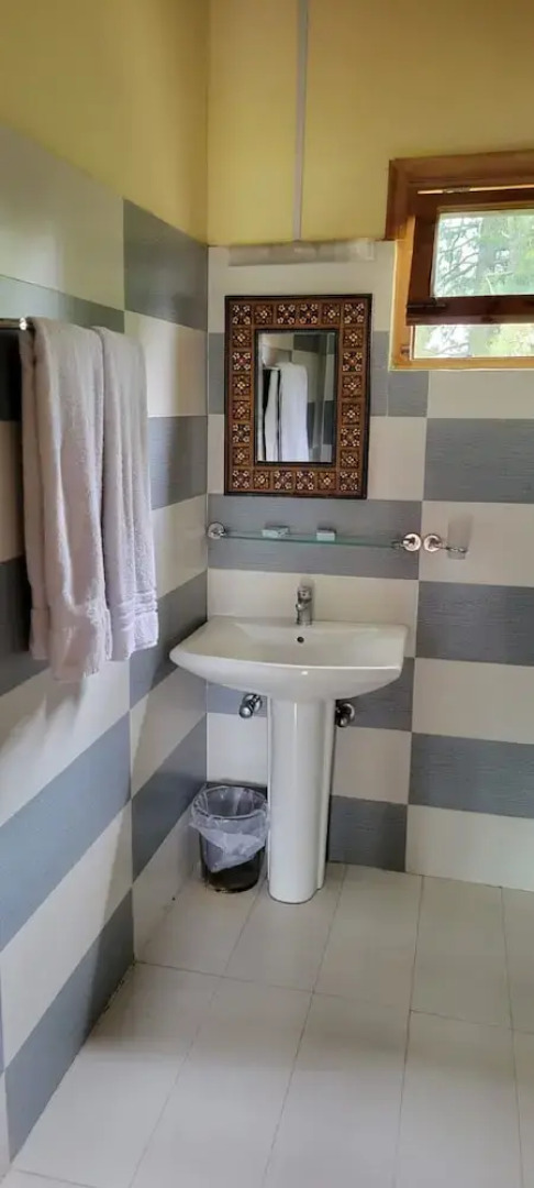 Pine Park Glade Resort Shogran