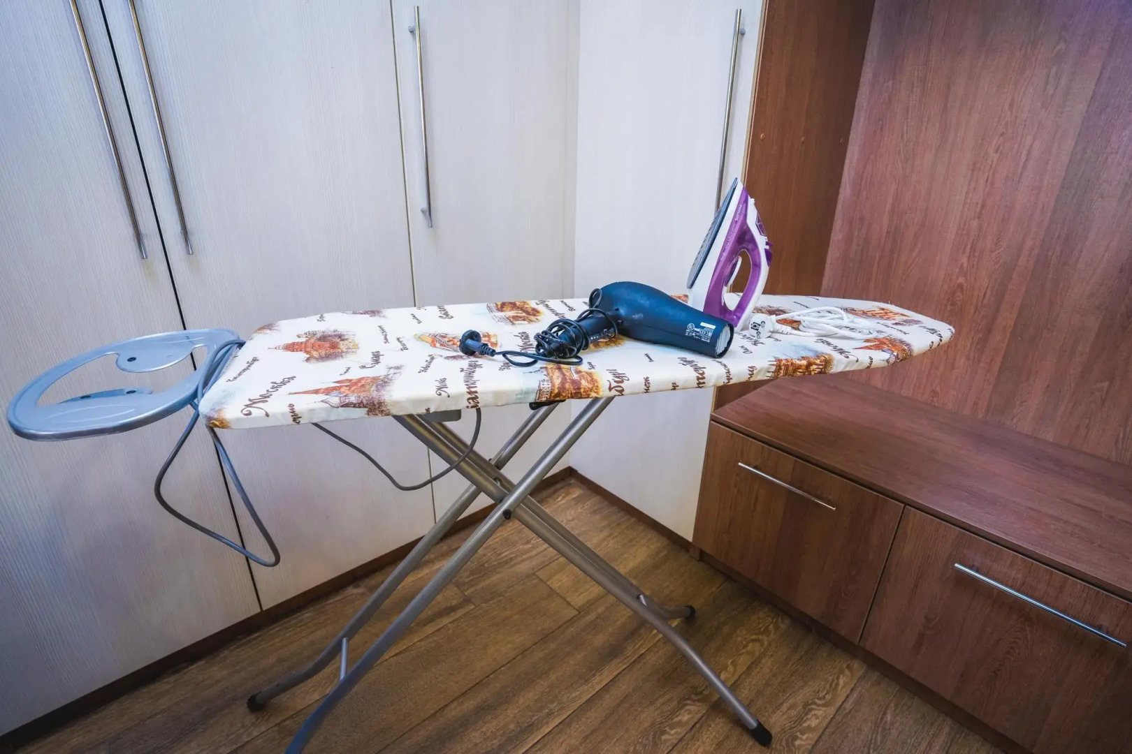 Атлант на Фридриха Энгельса