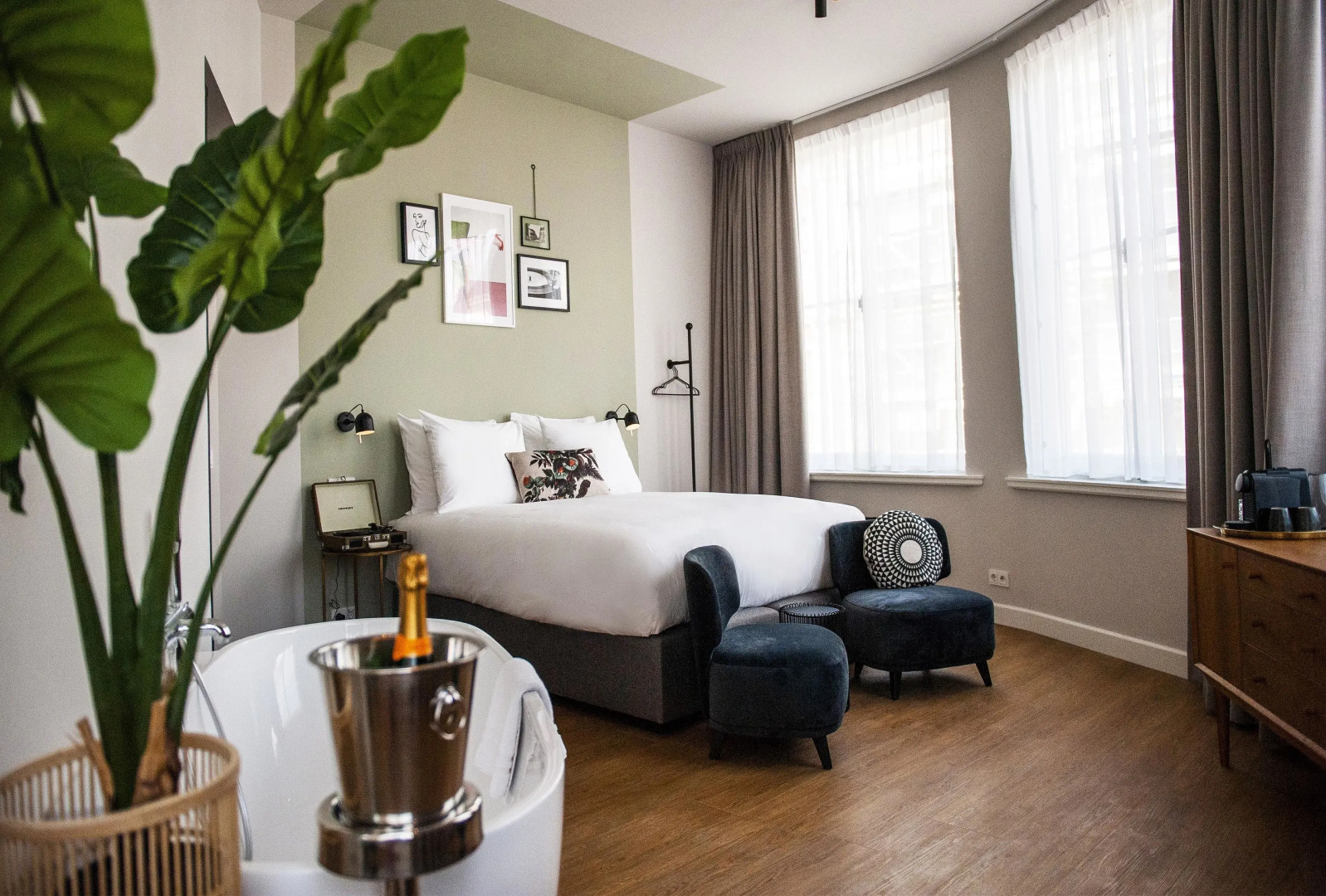 FINCH Boutique Hotel