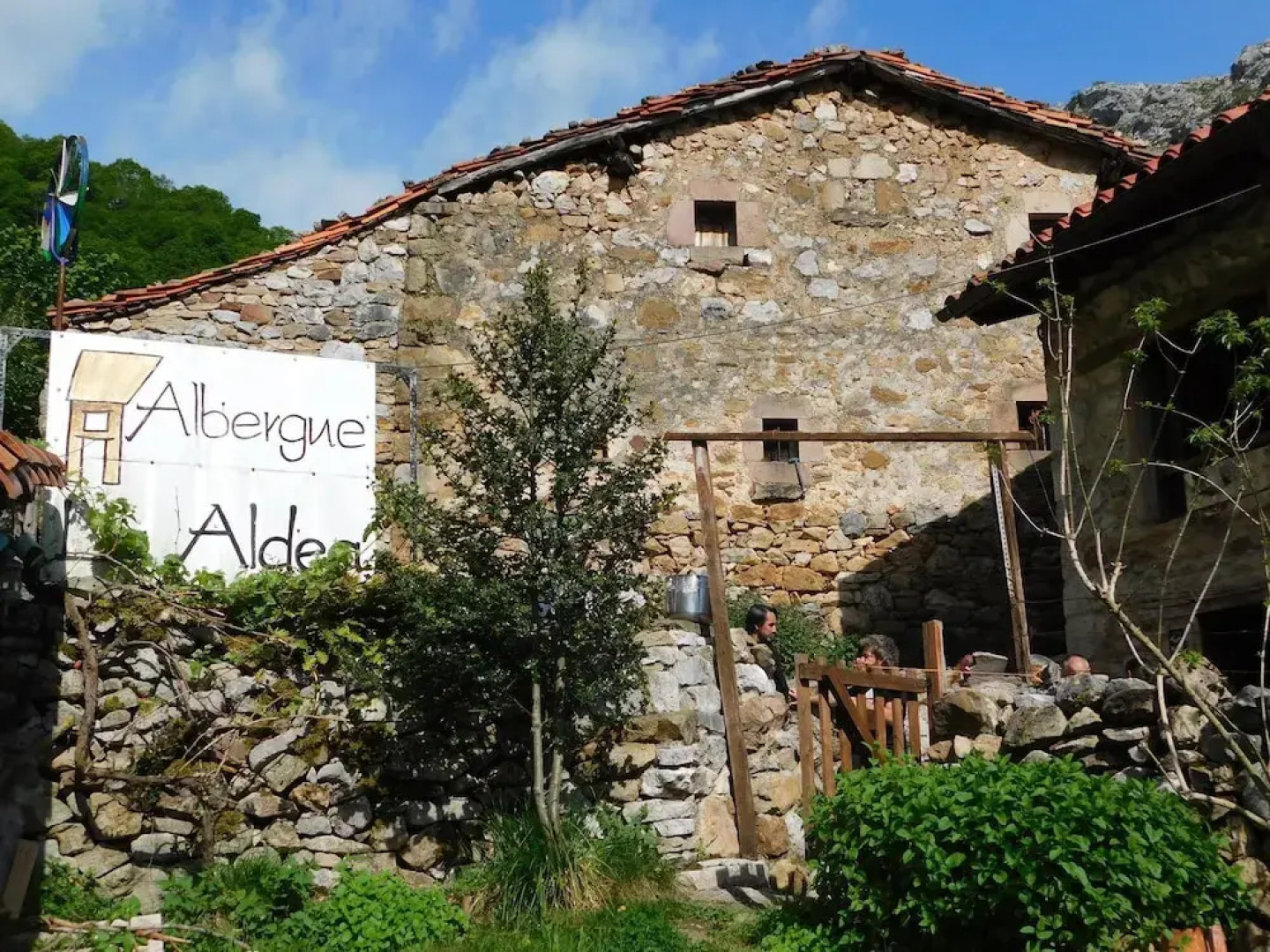 Albergue La Aldea - Hostel