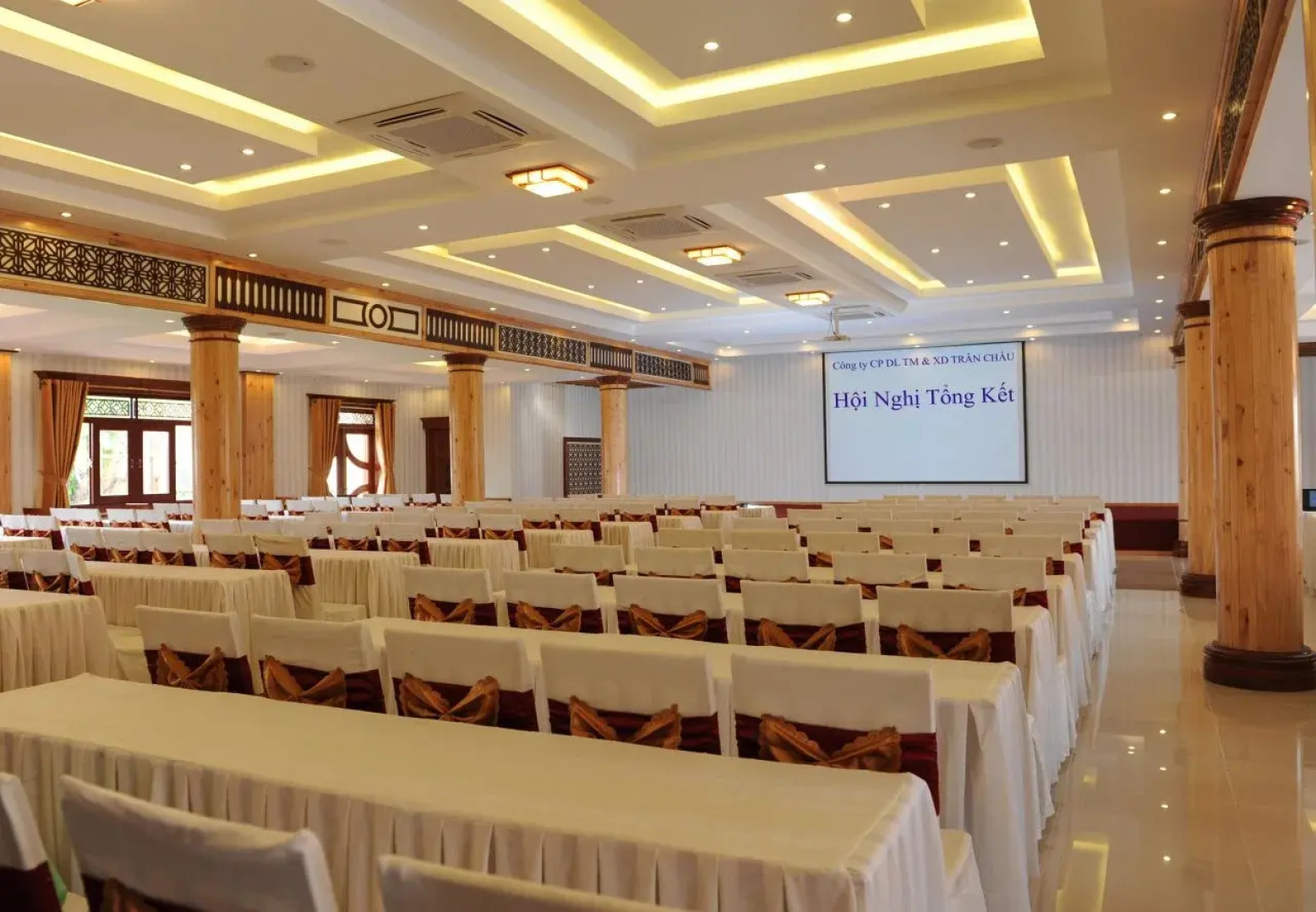 Tran Chau Beach & Resort