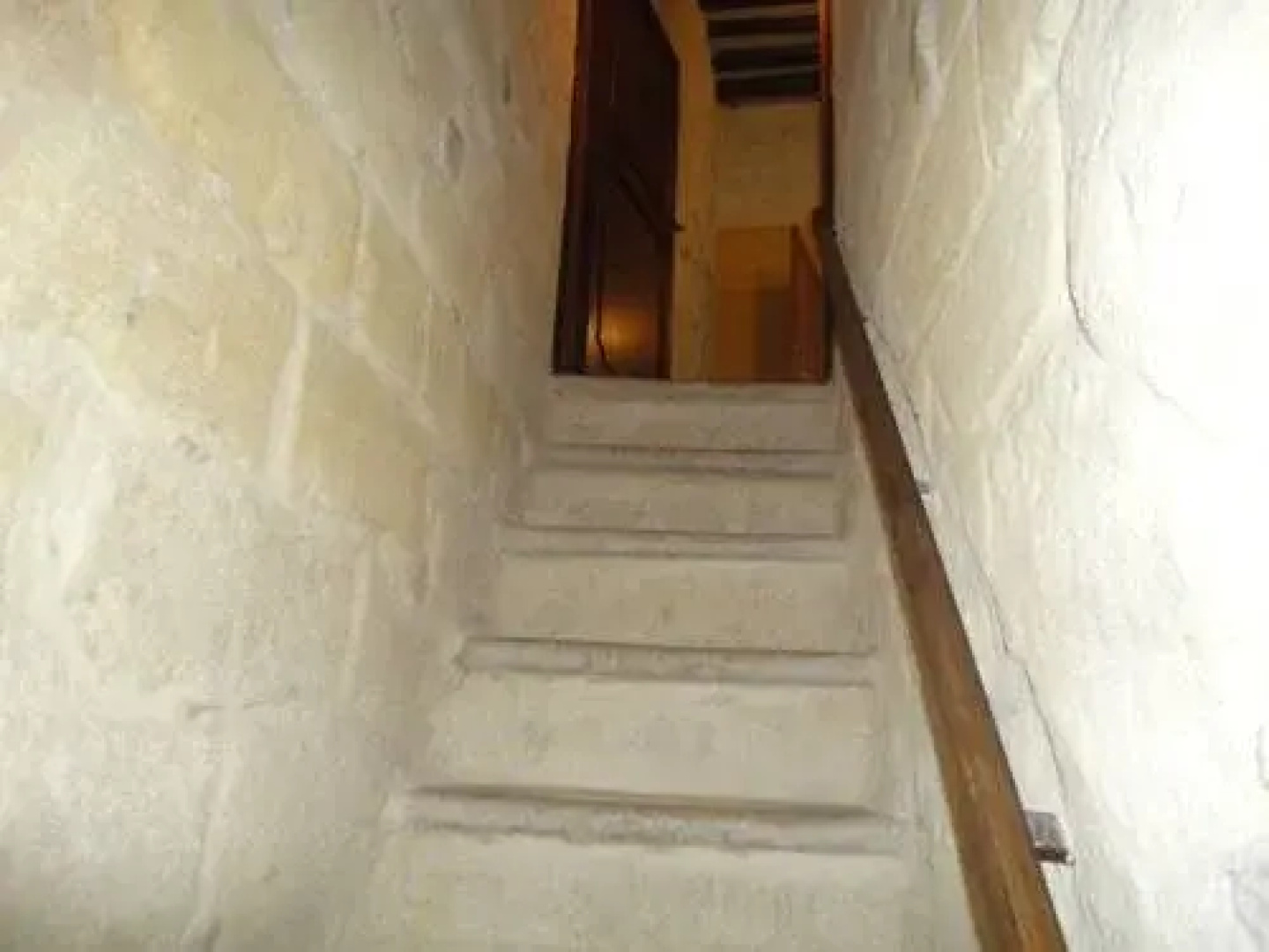 Apulia Hotels Castel del Monte
