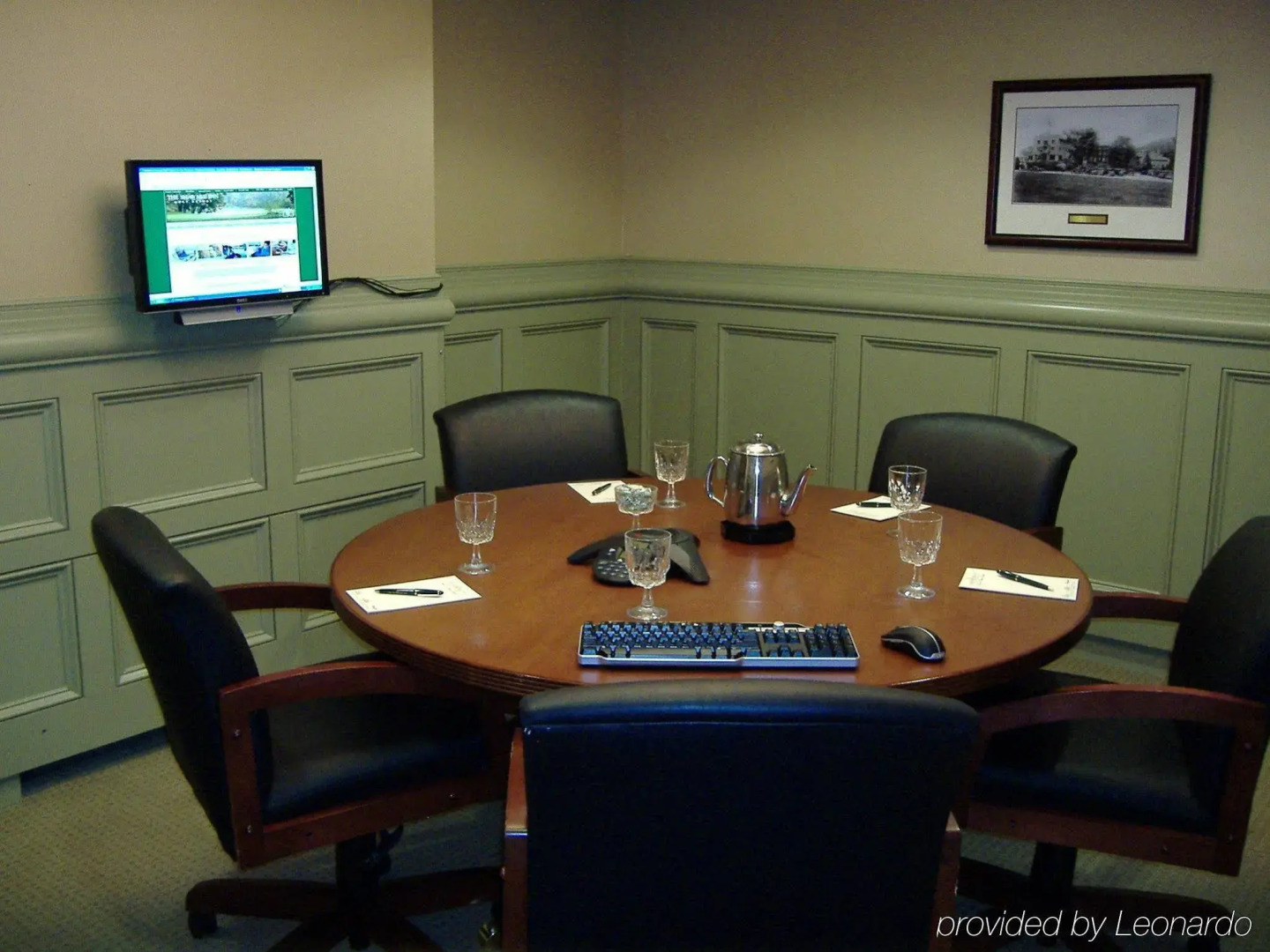 The Shawnee Inn and Golf Resort