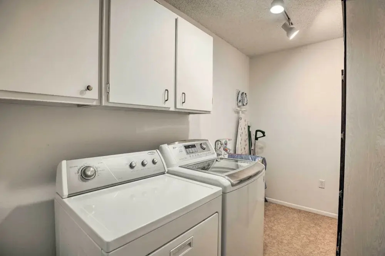 1 Mi to Golf Courses: Family Sun City West Home