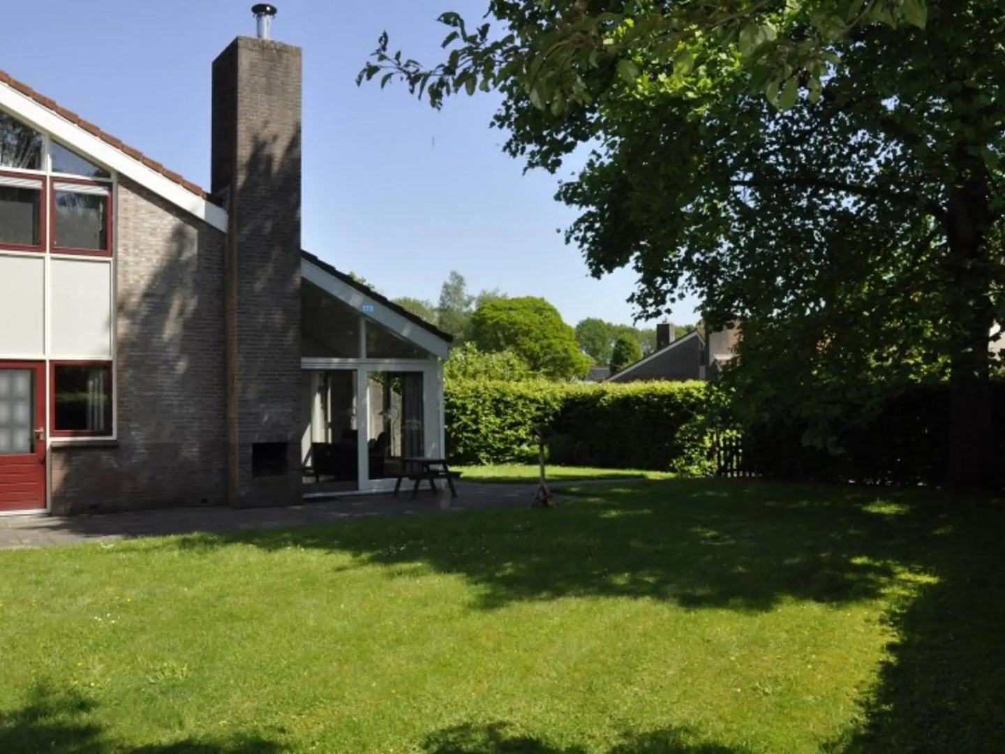 Comfortable holiday home with dishwasher, 16 km. from Assen