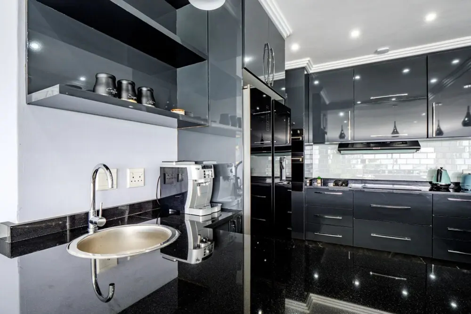 Gemmell Place by HostAgents