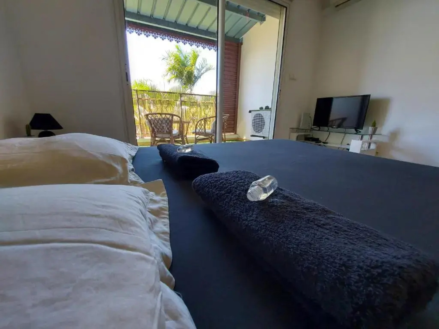 Studio climatisé proche aéroport, navette