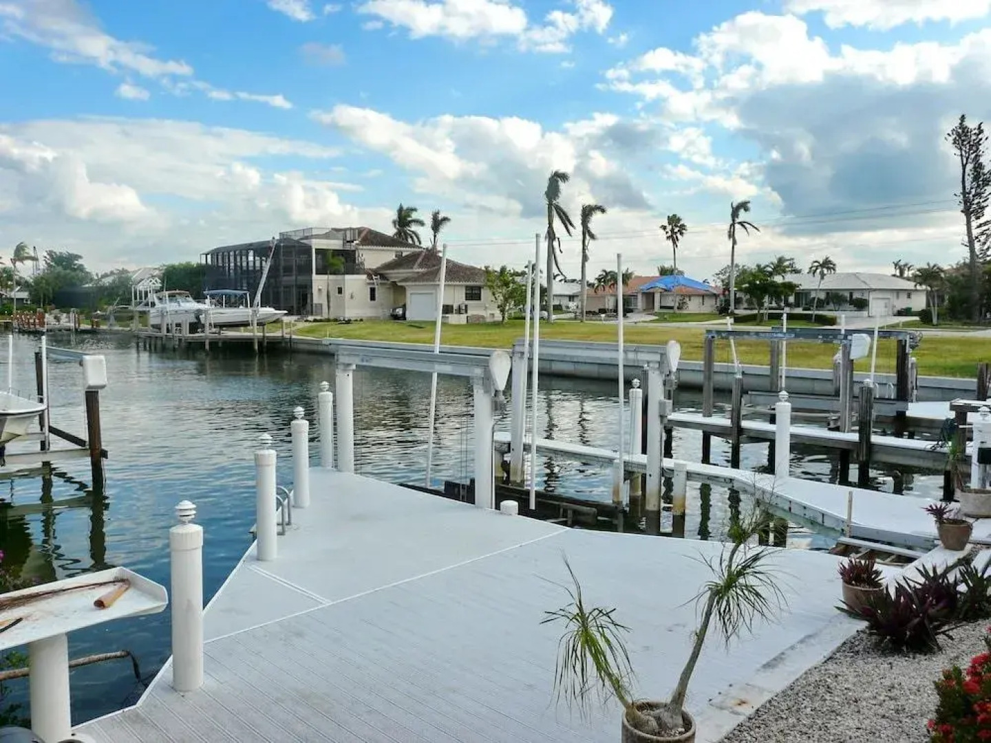 1615 Windmill Avenue