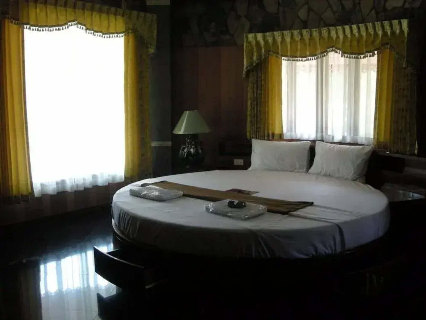 Two Tiger Resort & Spa