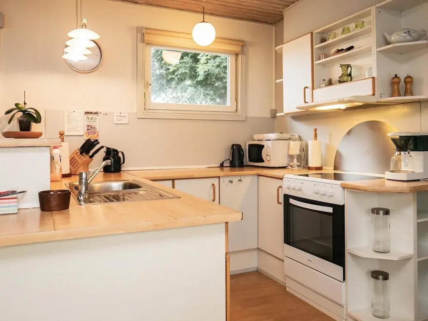 5 Person Holiday Home in Thyholm-by Traum