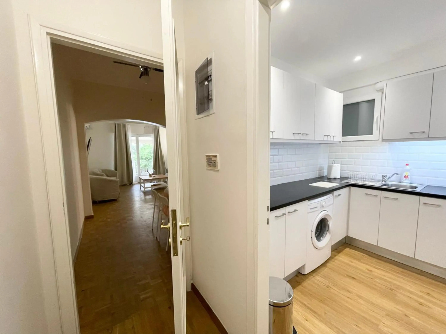 Faliro Apartments Next To The Beach