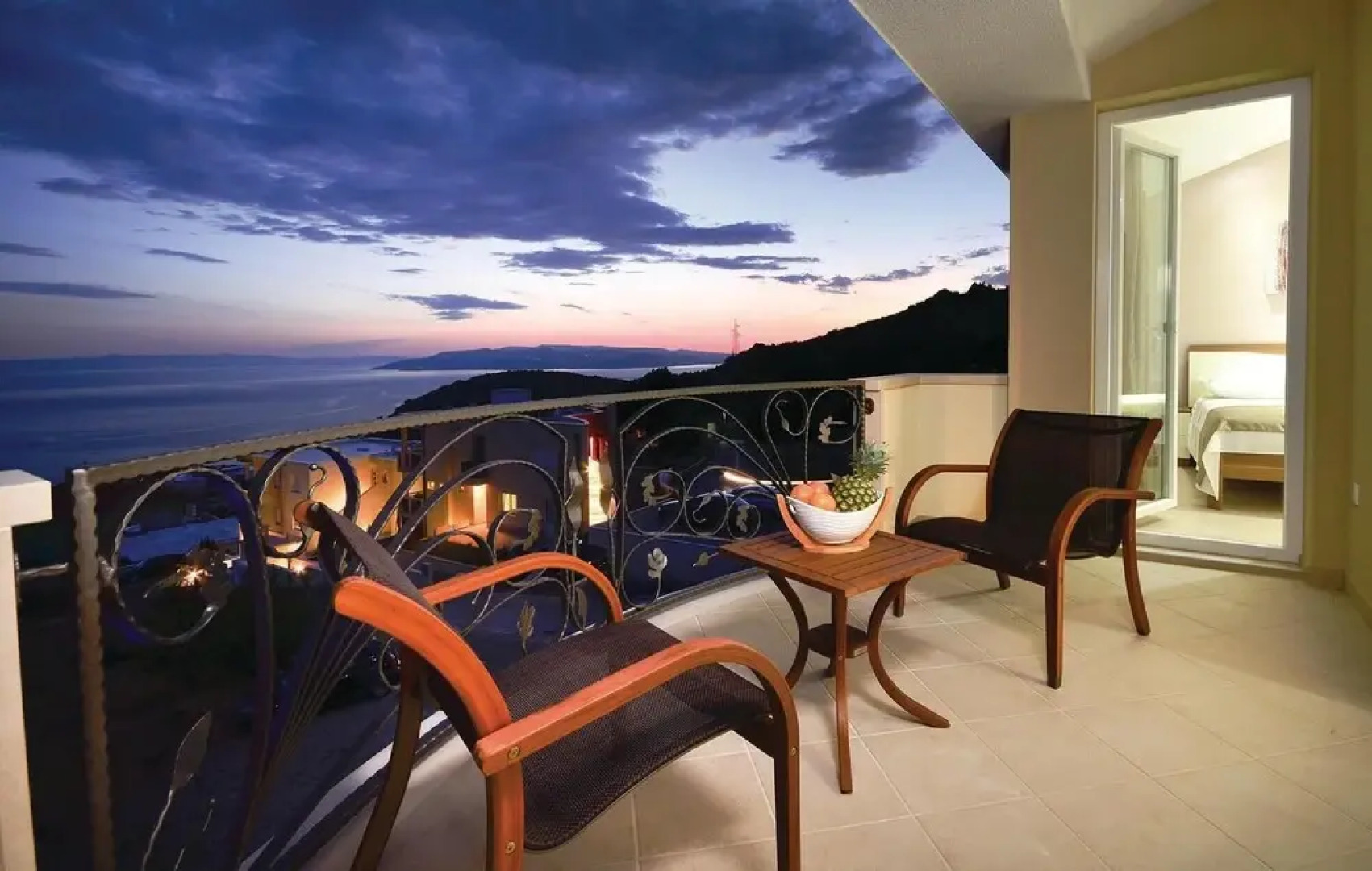 Awesome Home in Makarska With Wifi and 4 Bedrooms