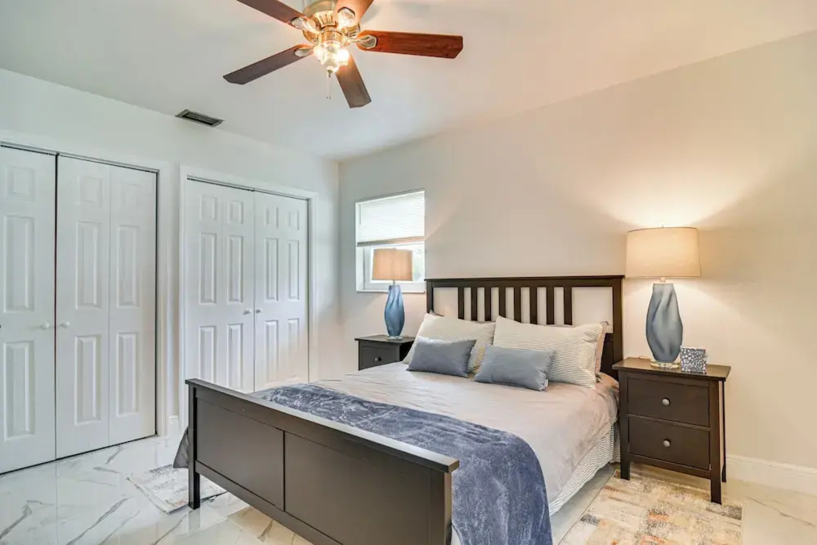 5 Mi to Beach: Tampa Retreat w/ Furnished Lanai!