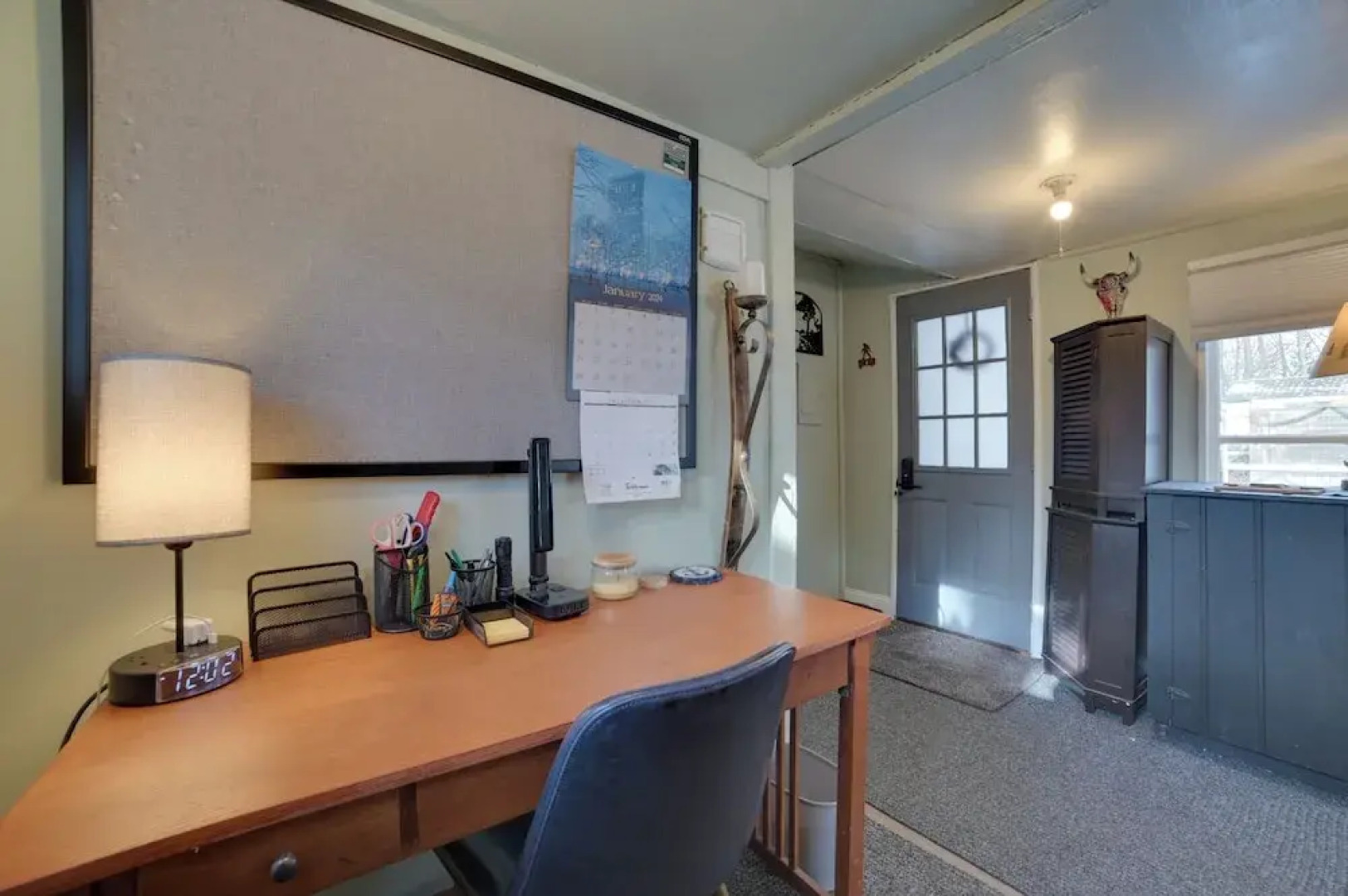 Family-friendly Cabin: Walk to Lake Access!