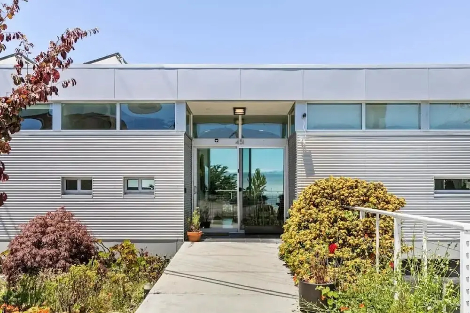 @ Marbella Lane - Cozy and Eccentric Design Home