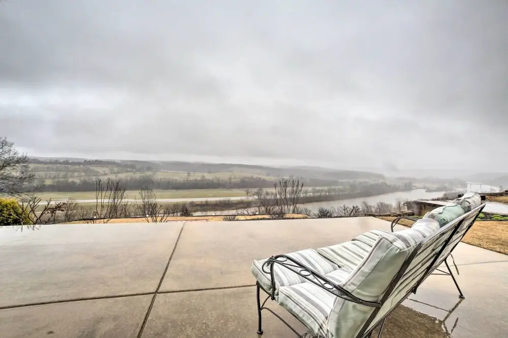 Riverfront Arkansas Retreat Near Fishing & Hiking!