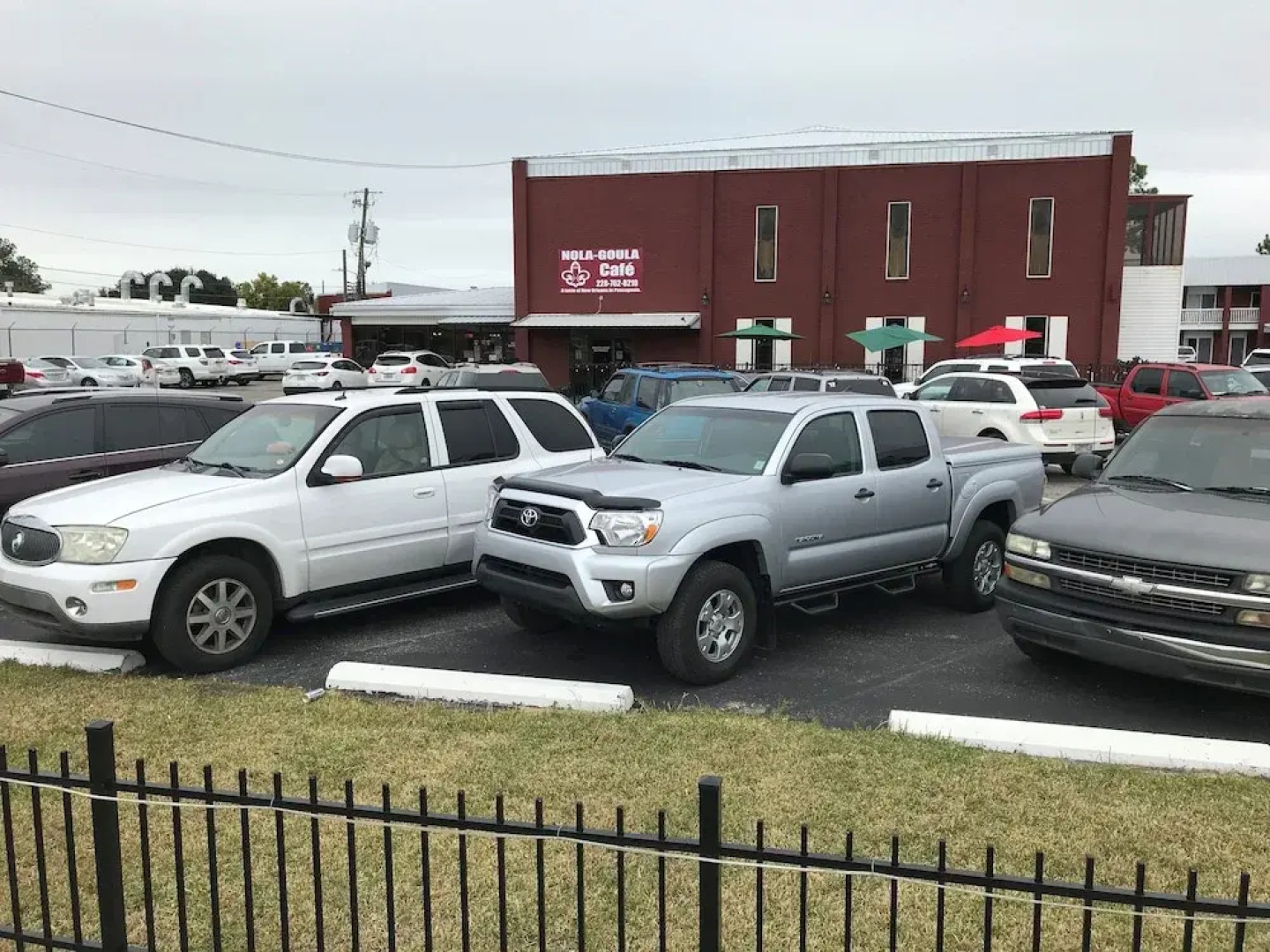 Nola Goula Inn & Suites