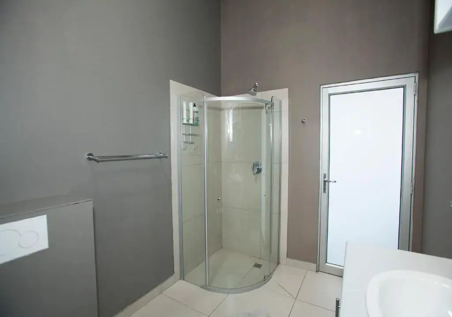 RnB's Studio Apartment