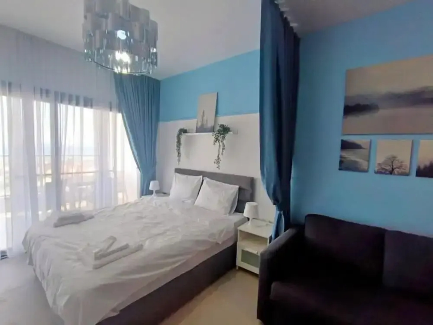 Azure Seaview Studio in Caesar Blue