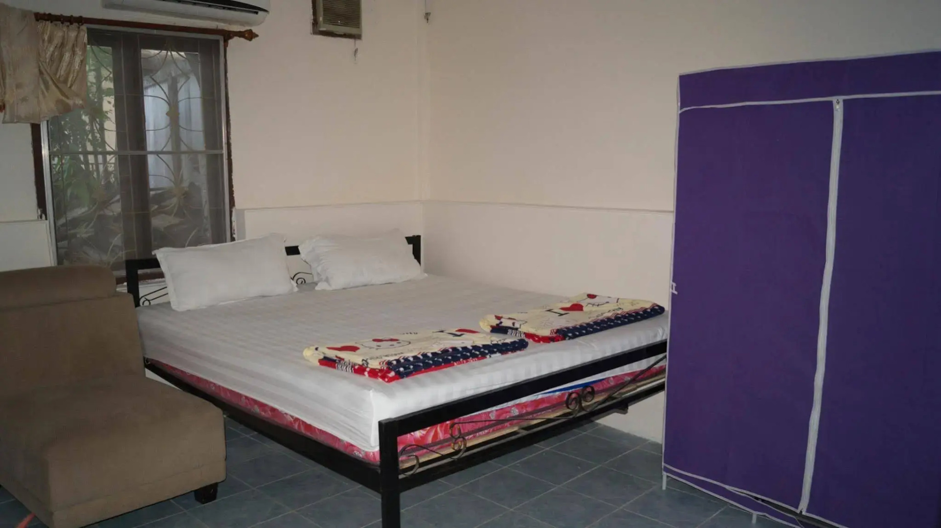 Orange Backpacker Hostel