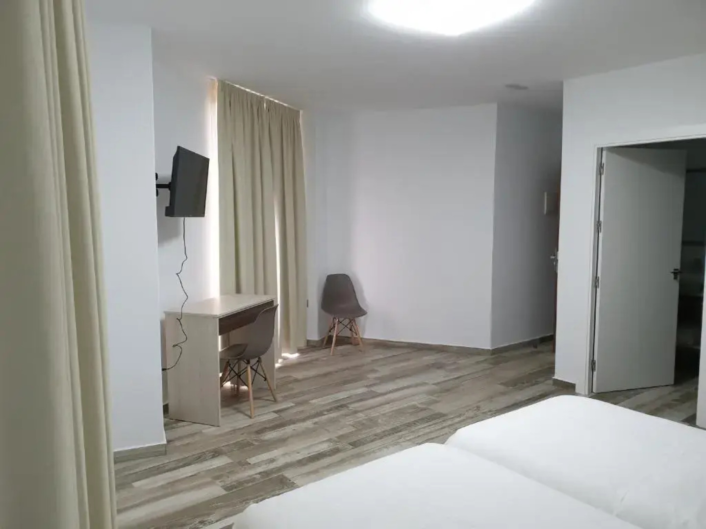 Mesón Hostal La Cabaña