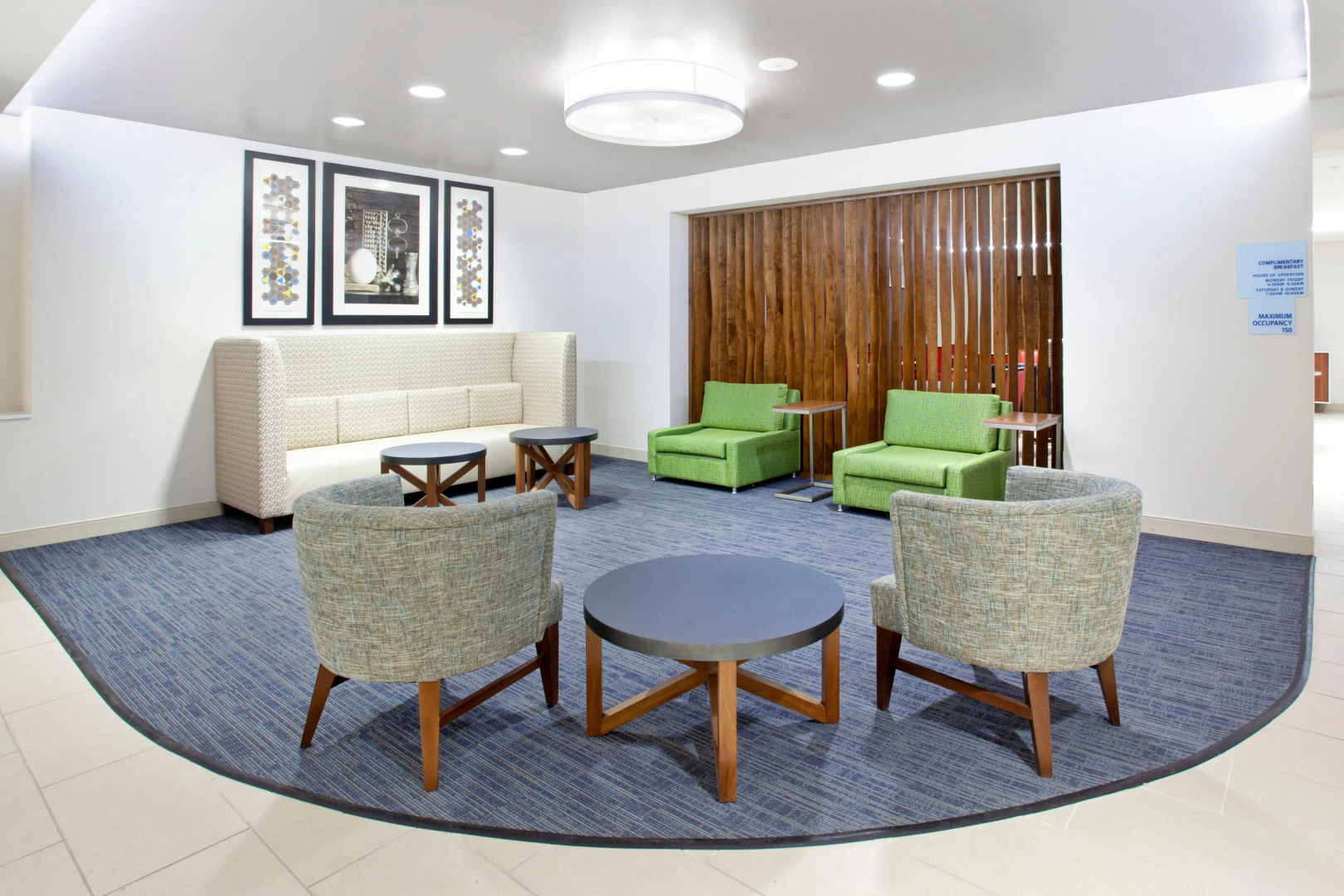 Holiday Inn Express & Suites Austin Downtown - University by IHG