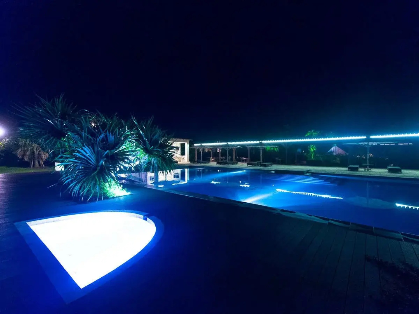 LiVEMAX AMMS CanNa Resort Villa