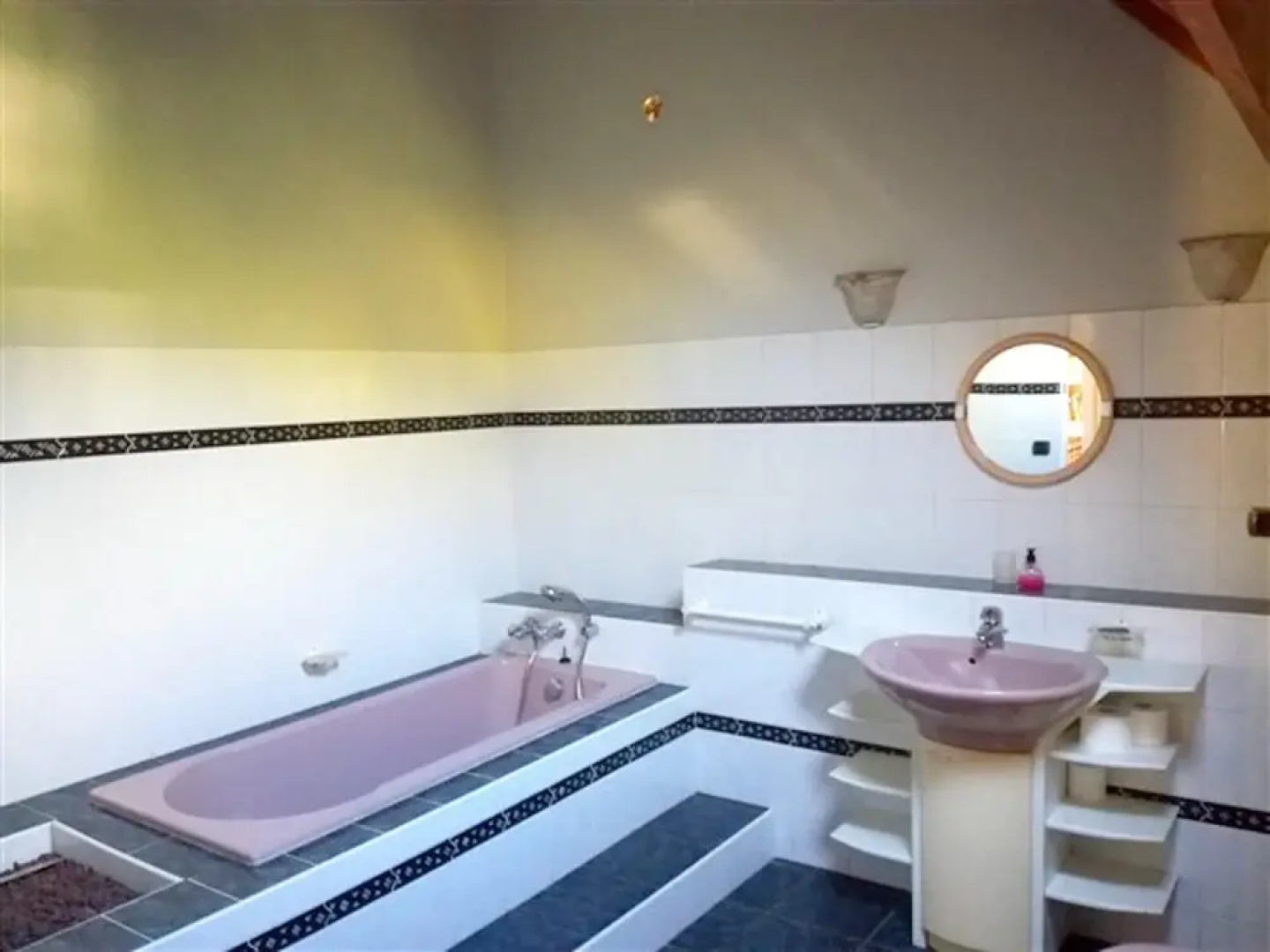 Villa With 4 Bedrooms in Saint-denis, With Wonderful sea View, Private Pool, Enclosed Garden
