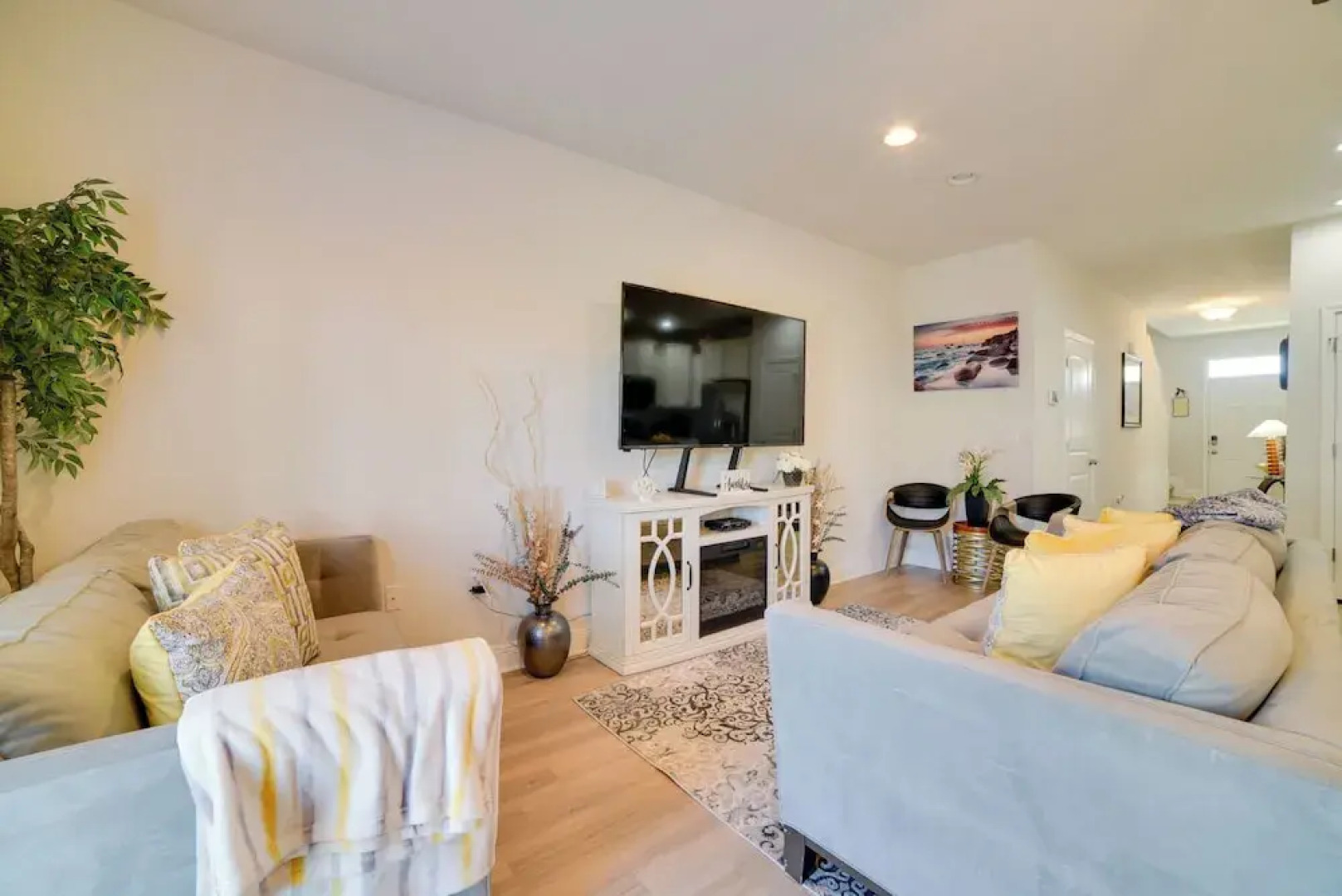 Beautiful PCB Getaway < 3 Mi to the Beach!