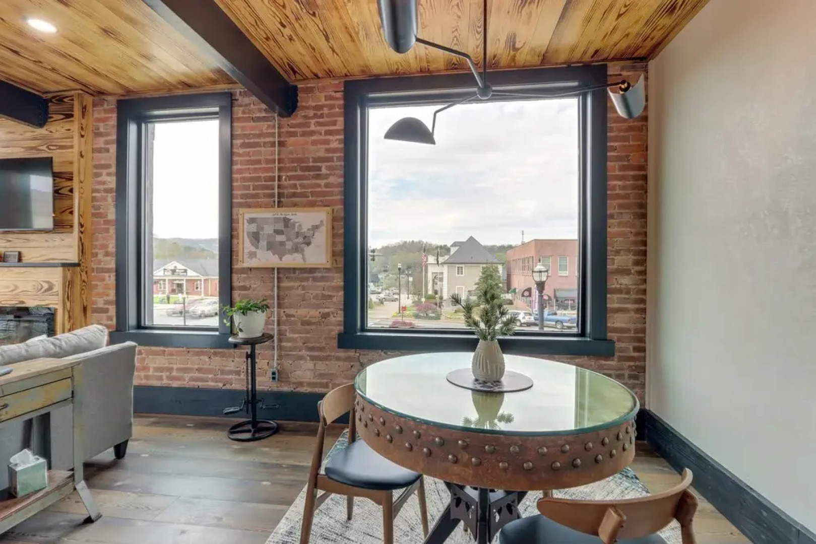 Luxurious Downtown Murphy Vacation Rental Loft!