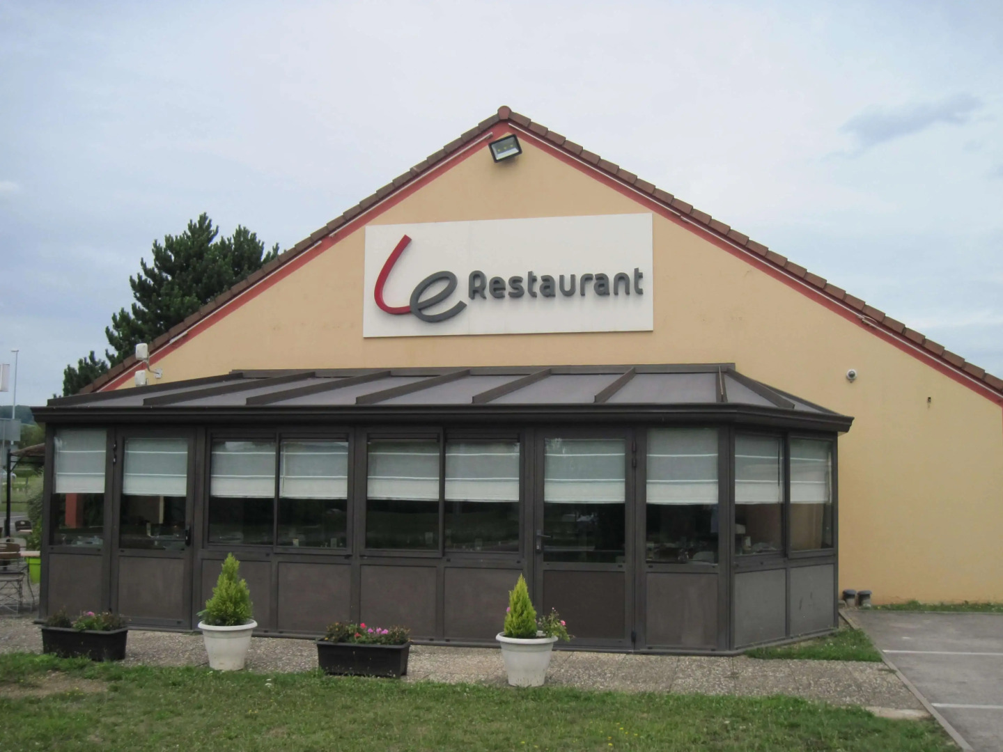 Campanile Epernay Dizy