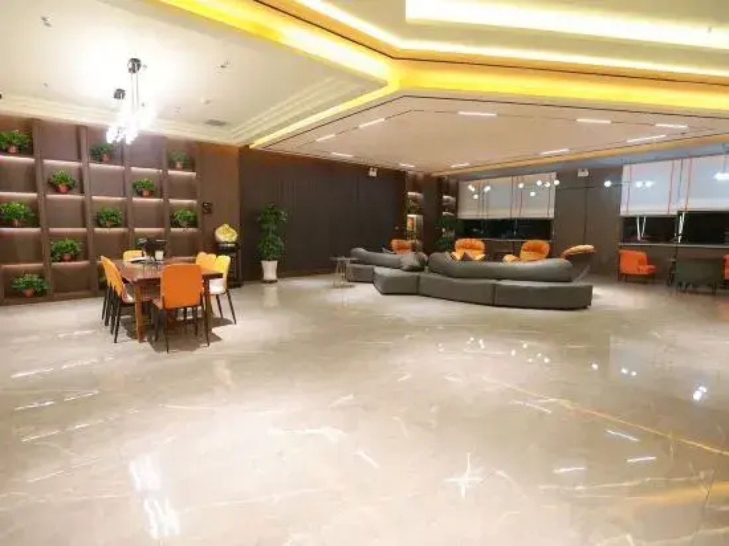 Xinrui Hotel