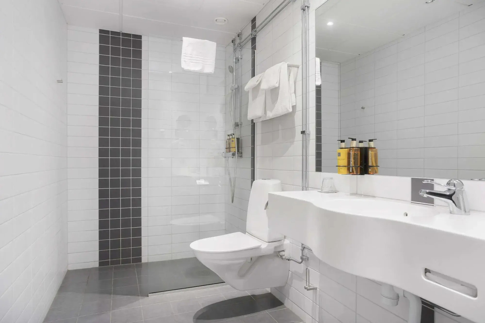 Best Western Hotel River C