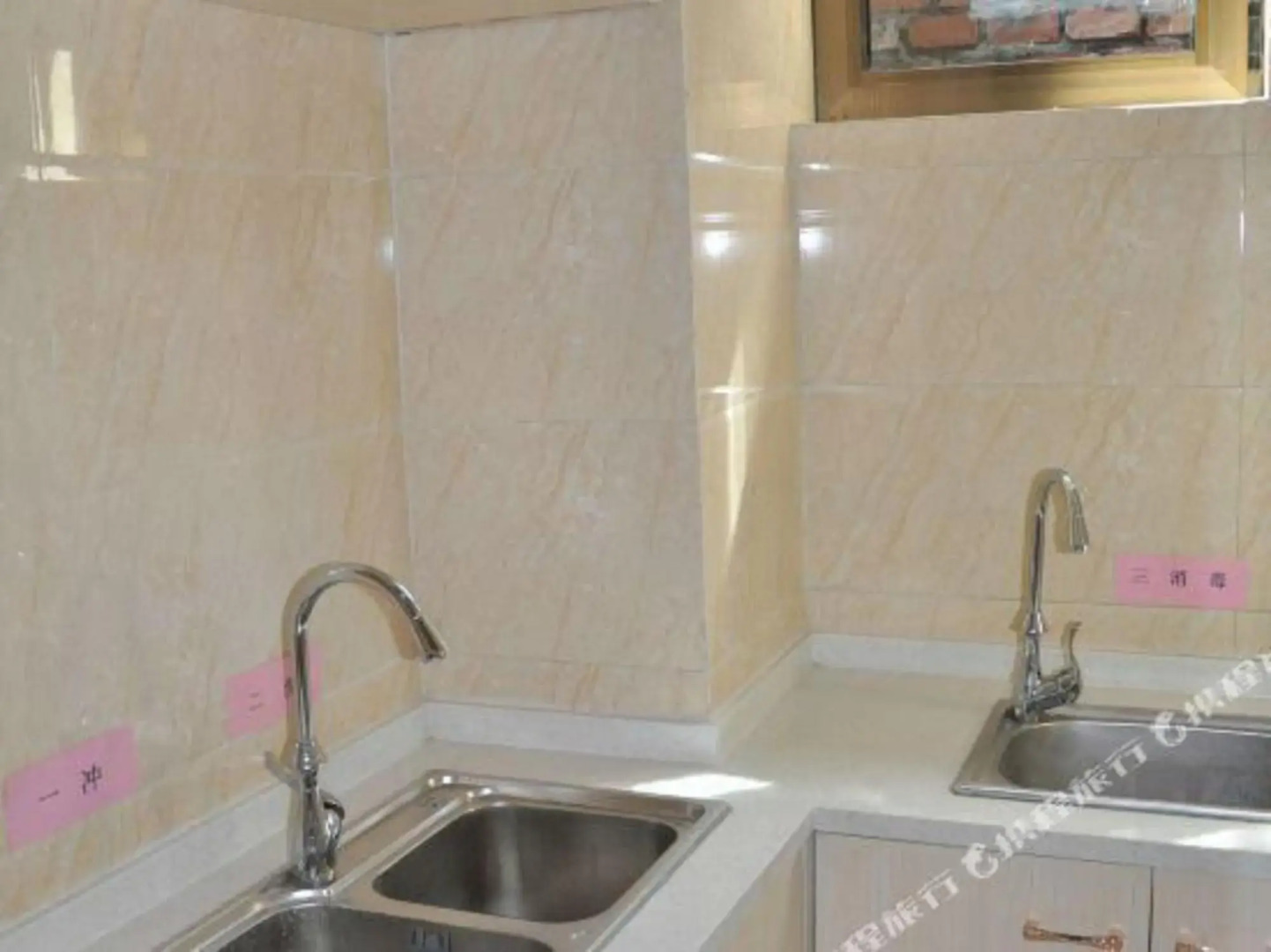 Super 8 Hotel Hezuo Shengshi Jubao