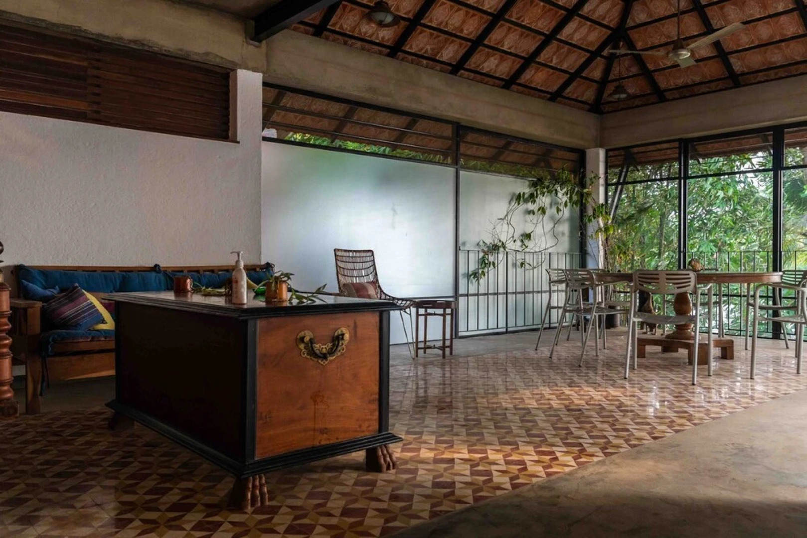 Toya Toya by Vista Rooms