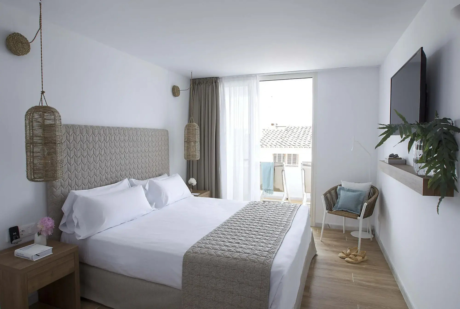 May Altafulla Beach Boutique Hotel