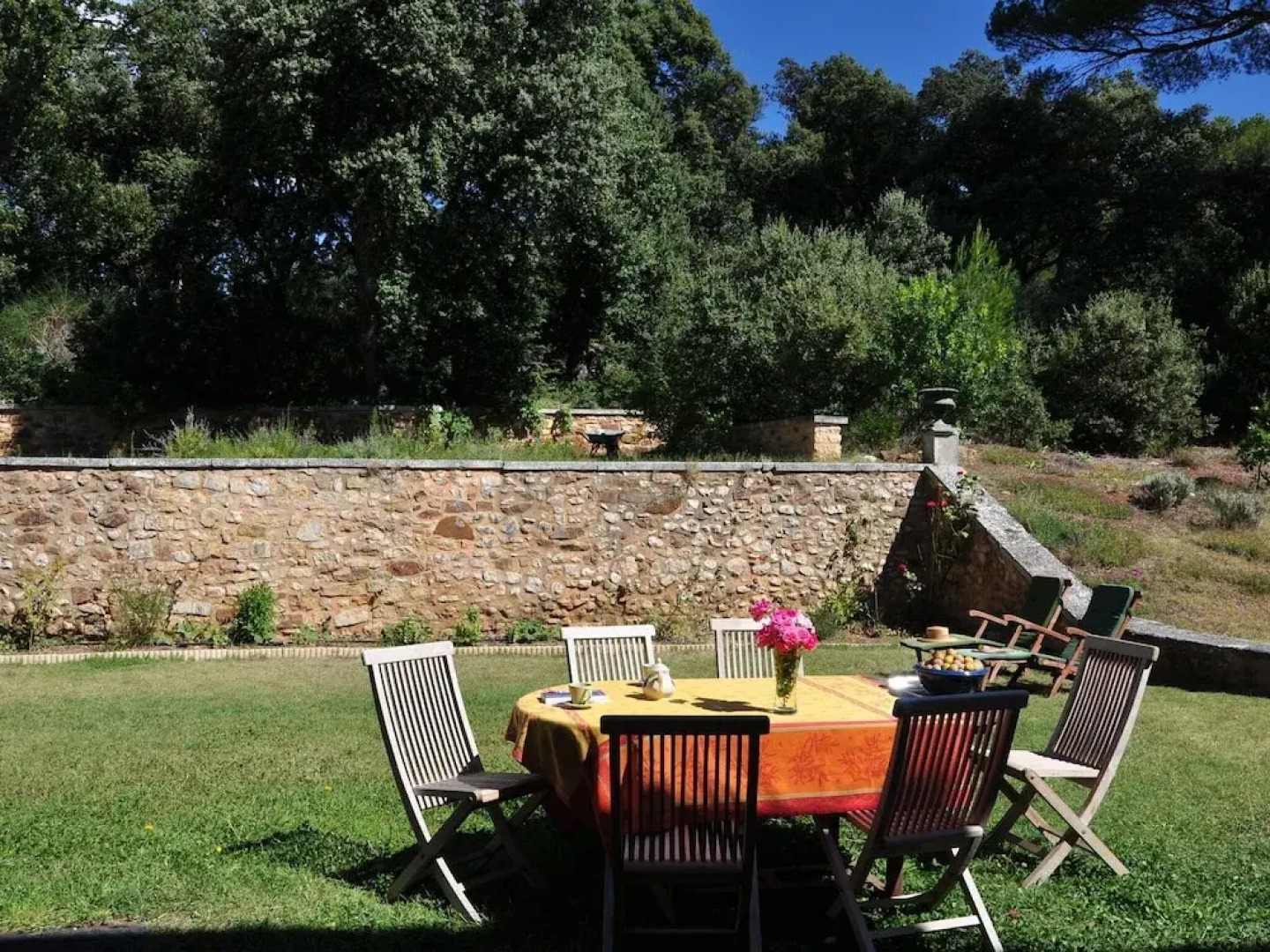 Secluded Holiday Home in Rustrel With Swimming Pool