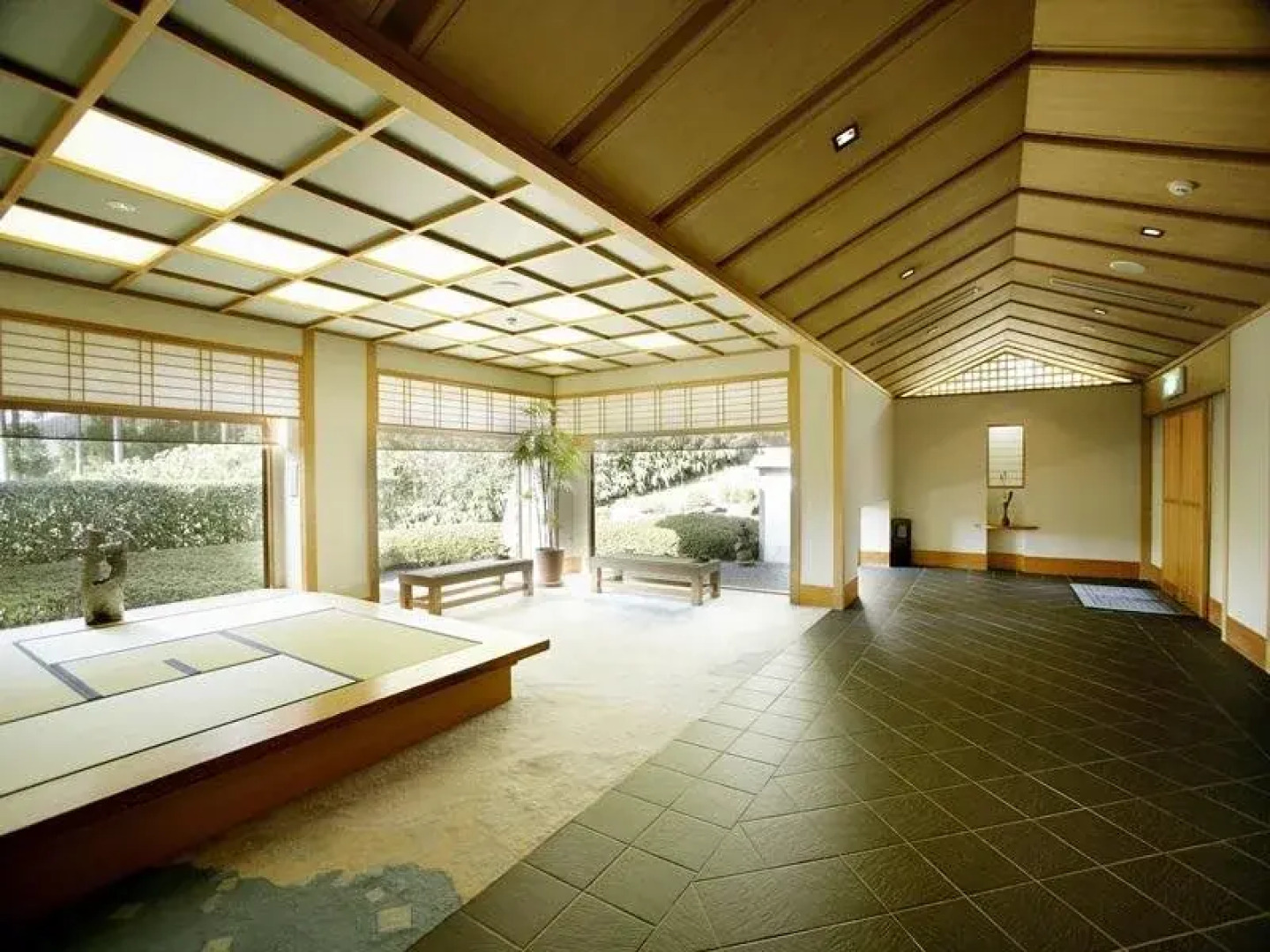 Menard Aoyama Resort