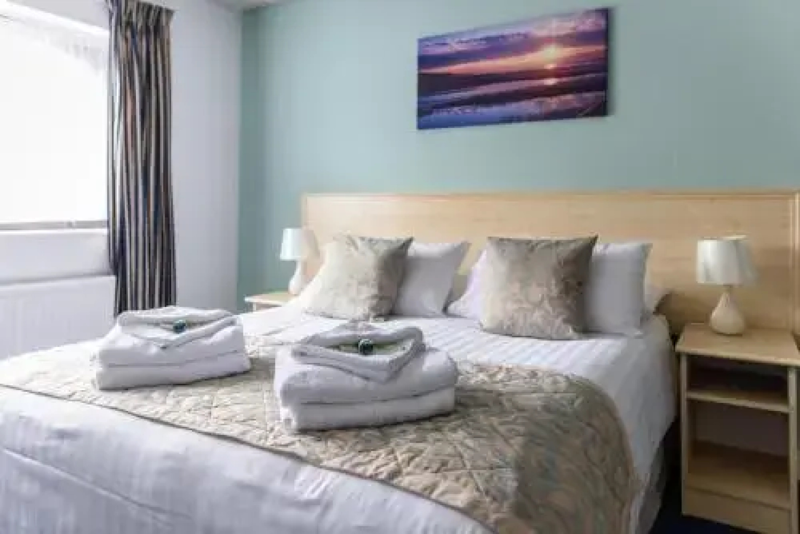 Sandown Park Lodge