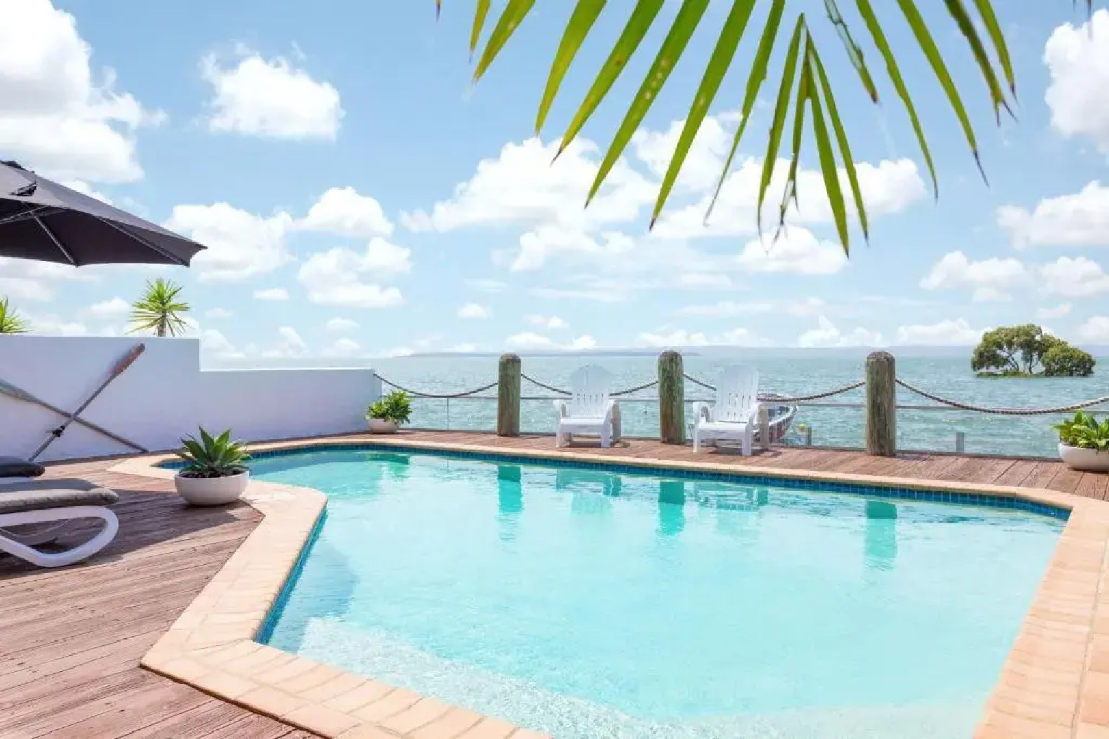 Moreton Bay Beach Lodge