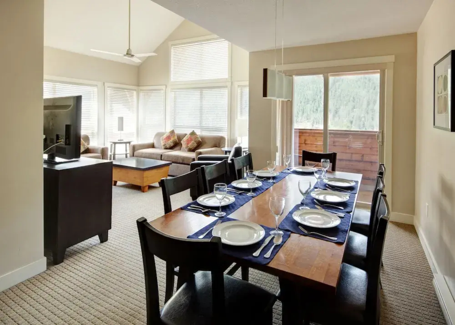 Panorama Mountain Resort - Premium Condos and Townhomes