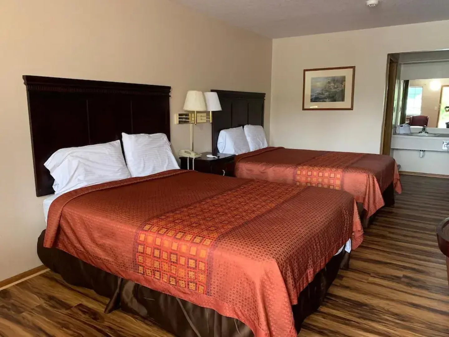 Riverwood Inn of Glenwood