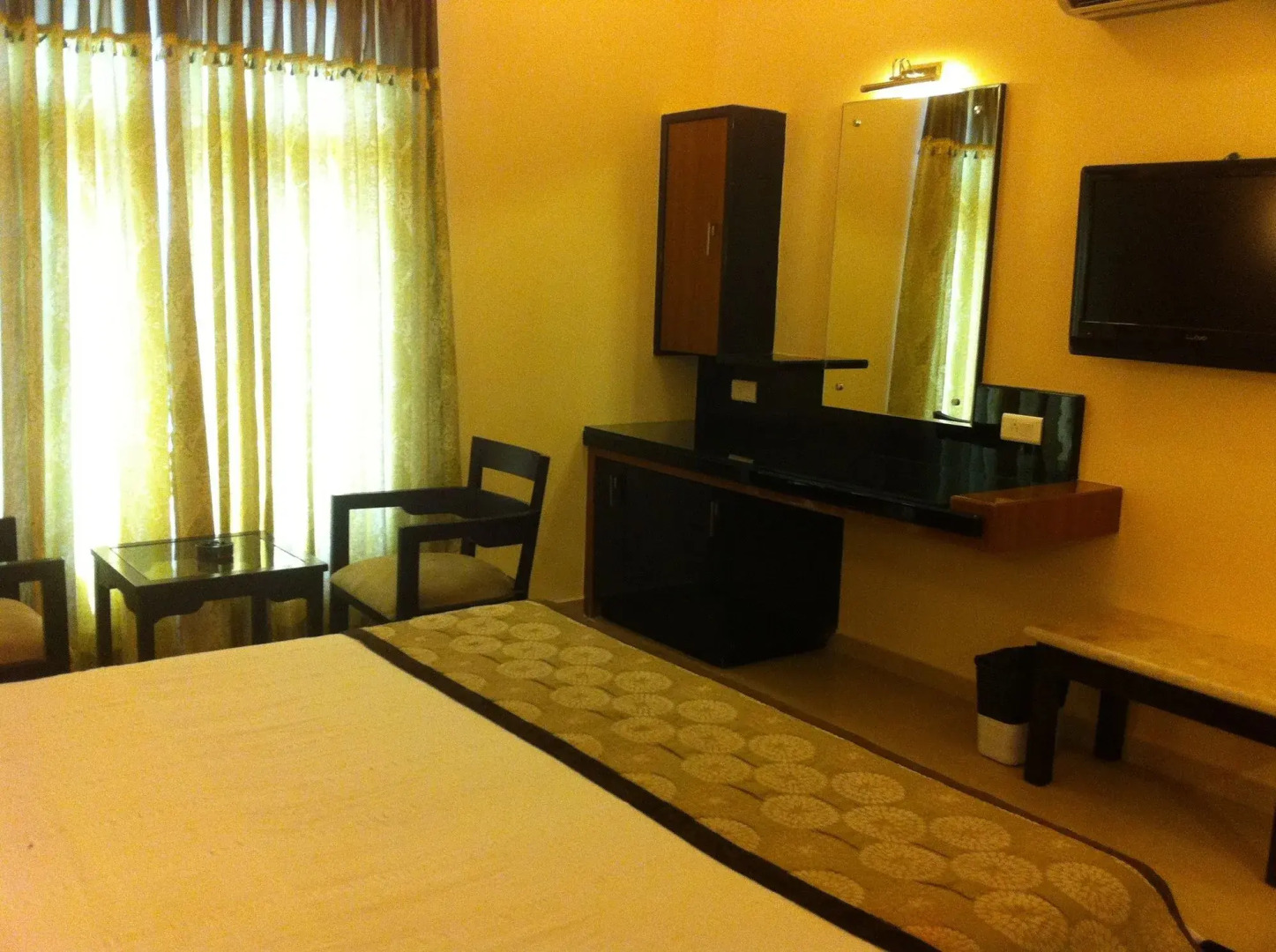 Hotel Holiday Resort