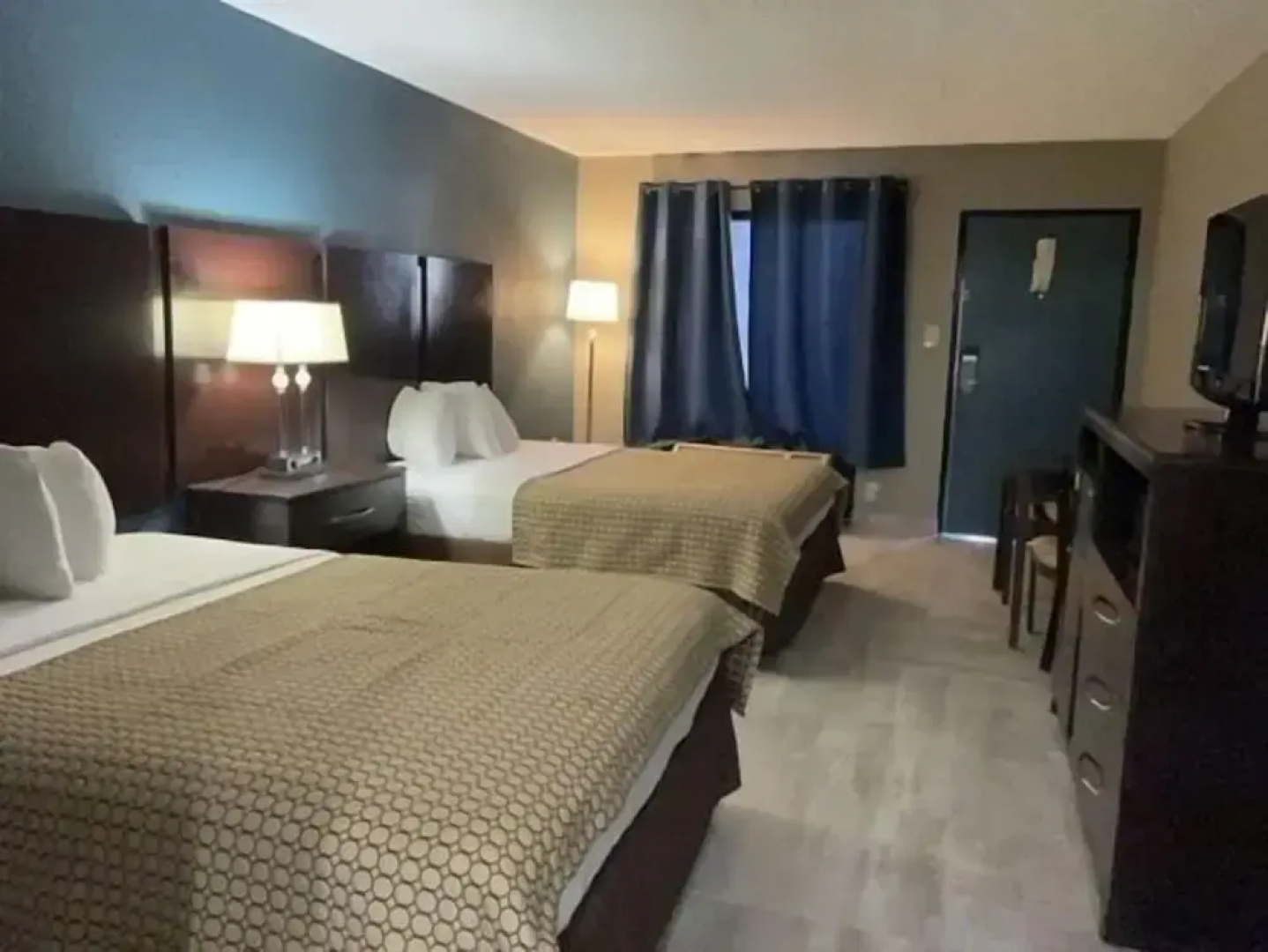 Travelodge Lake City